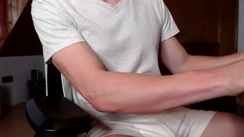 Snapshot of thedome372 chatting on 10.23.25 thedome372 online show from 10.23.25