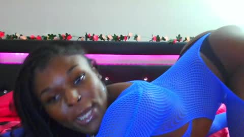 Snapshot of theebody chatting on 09.28.25 theebody online show from 09.28.25