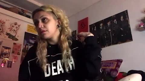 KIng Venus online show from 01.01.25