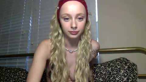 theetinyydancerrr online show from 03.20.26