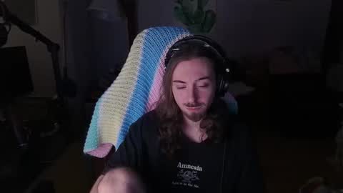 Snapshot of thefabuloussam chatting on 02.13.25 Thefabulousam Independent Model online show from 02.13.25