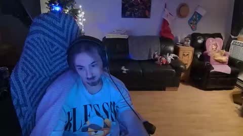 Snapshot of thefabuloussam chatting on 12.16.25 Thefabulousam Independent Model online show from 12.16.25