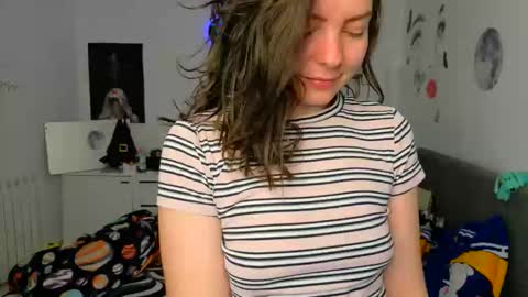 TheFarmergirl online show from 03.08.26