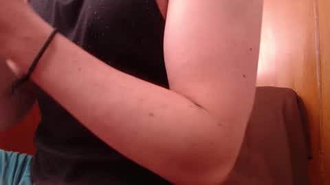 Snapshot of thefckingwolf chatting on 03.11.26 Wolf Independent model online show from 03.11.26