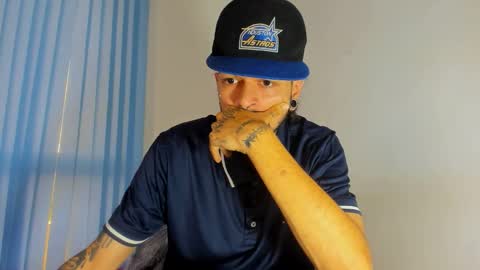 Snapshot of theferxxo_12 chatting on 11.04.25 independent Model online show from 11.04.25