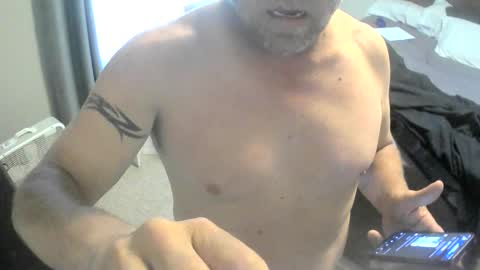 Snapshot of theflirtinsquirts chatting on 04.29.26 EthicalNightOps online show from 04.29.26