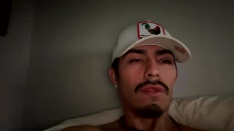 Snapshot of theglorious2002 chatting on 11.27.25 theglorious2002 online show from 11.27.25