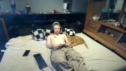 Snapshot of thehotfoxdd chatting on 09.11.25 fuzzyfox online show from 09.11.25