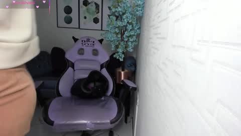 Theia  online show from 02.02.26