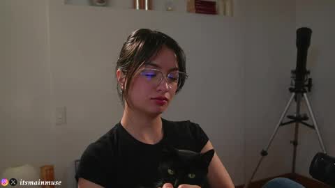 Iris online show from 05.27.26