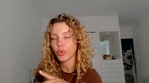 Lily Marie online show from 06.20.26