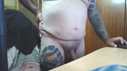 Snapshot of thekier chatting on 10.31.25 thekier online show from 10.31.25