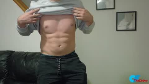 Snapshot of thekodyy chatting on 07.14.26 thekodyy online show from 07.14.26