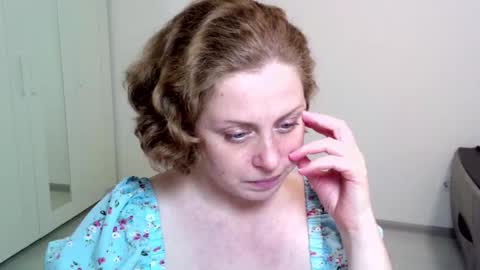 Ella online show from 12.09.24