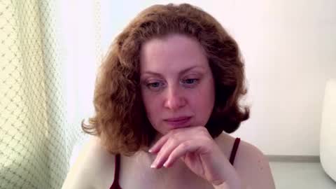 Snapshot of theladysblush chatting on 03.12.26 Ella online show from 03.12.26