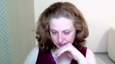 Snapshot of theladysblush chatting on 05.27.26 Ella online show from 05.27.26
