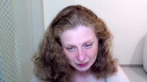 Snapshot of theladysblush chatting on 07.18.26 Ella online show from 07.18.26