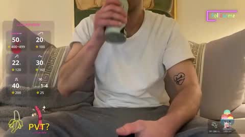 Snapshot of thelevelbelow chatting on 12.21.25 thelevelbelow online show from 12.21.25