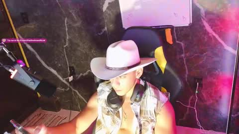 Snapshot of thelitoshowofficial chatting on 04.15.26 thelitoshowofficial online show from 04.15.26