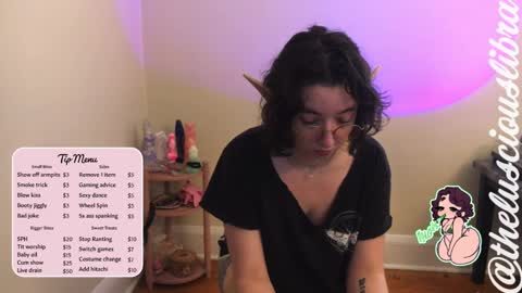 Snapshot of thelusciouslibra chatting on 09.15.25 thelusciouslibra online show from 09.15.25