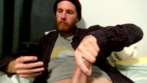 Snapshot of themanukaman chatting on 10.11.25 themanukaman online show from 10.11.25