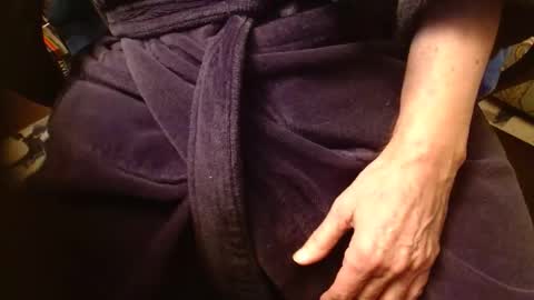 Snapshot of thembones chatting on 01.12.26 thembones online show from 01.12.26