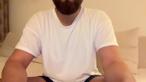 TheMonarchGoat online show from 01.08.26