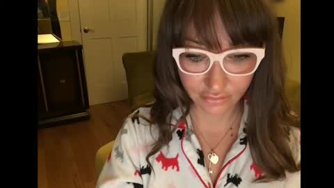 Snapshot of themrsnelson chatting on 10.27.25 Cach Nelson online show from 10.27.25