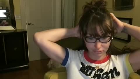 Snapshot of themrsnelson chatting on 11.05.25 Cach Nelson online show from 11.05.25