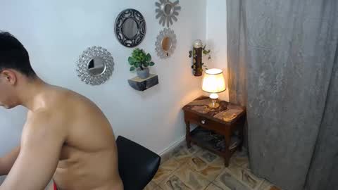 Snapshot of themuscularvenezuelanman chatting on 09.21.25 themuscularvenezuelanman online show from 09.21.25
