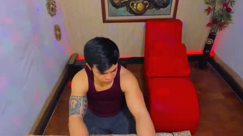 Snapshot of themuscularvenezuelanman chatting on 04.24.26 themuscularvenezuelanman online show from 04.24.26