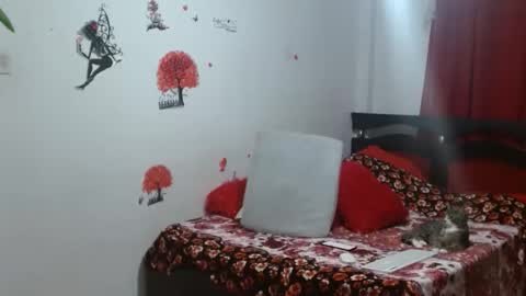 Snapshot of thepecadora chatting on 11.30.25 thepecadora online show from 11.30.25