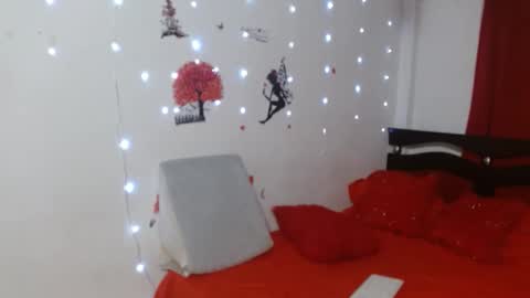 Snapshot of thepecadora chatting on 12.14.25 thepecadora online show from 12.14.25