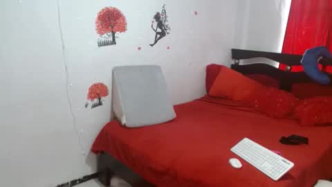 Snapshot of thepecadora chatting on 12.20.25 thepecadora online show from 12.20.25