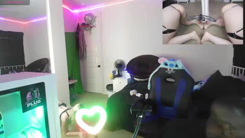 The Plug Love  Friends online show from 09.19.25