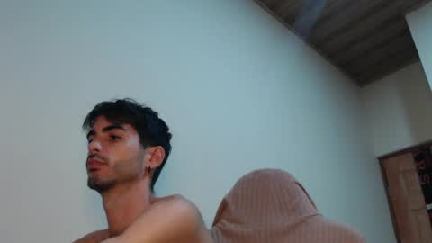 Santiago Enrique online show from 05.06.26