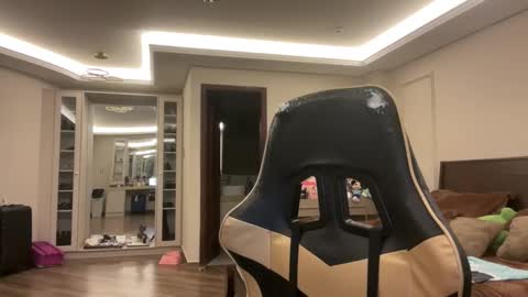 Snapshot of therealcamilabaddie chatting on 11.01.25 therealcamilabaddie online show from 11.01.25