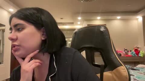 Snapshot of therealcamilabaddie chatting on 11.09.25 therealcamilabaddie online show from 11.09.25