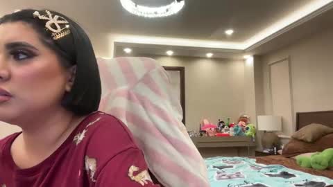 Snapshot of therealcamilabaddie chatting on 11.15.25 therealcamilabaddie online show from 11.15.25