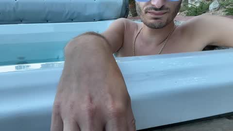 Snapshot of therealdylansdick chatting on 09.11.25 therealdylansdick online show from 09.11.25