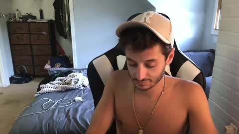 Snapshot of therealdylansdick chatting on 09.29.25 therealdylansdick online show from 09.29.25