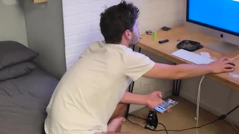 Snapshot of therealdylansdick chatting on 09.30.25 therealdylansdick online show from 09.30.25