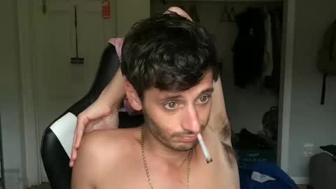 Snapshot of therealdylansdick chatting on 10.07.25 therealdylansdick online show from 10.07.25