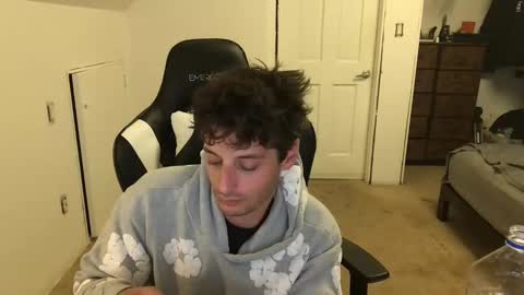 Snapshot of therealdylansdick chatting on 10.20.25 therealdylansdick online show from 10.20.25