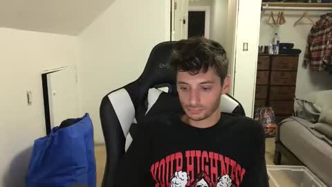 Snapshot of therealdylansdick chatting on 10.23.25 therealdylansdick online show from 10.23.25