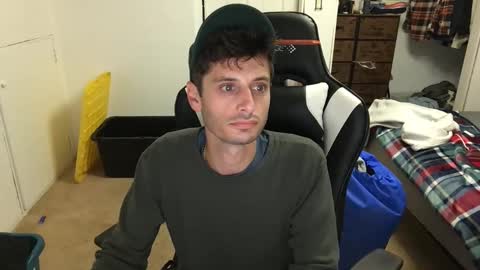 Snapshot of therealdylansdick chatting on 10.26.25 therealdylansdick online show from 10.26.25