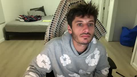 Snapshot of therealdylansdick chatting on 11.10.25 therealdylansdick online show from 11.10.25