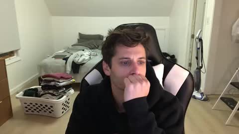 Snapshot of therealdylansdick chatting on 11.22.25 therealdylansdick online show from 11.22.25