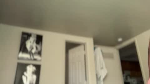 Snapshot of therealferrarii chatting on 05.09.26 therealferrarii online show from 05.09.26