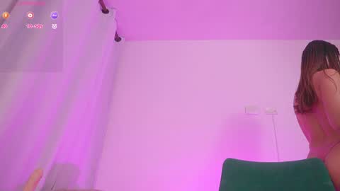 Snapshot of therealpeach_ chatting on 01.22.25    online show from 01.22.25